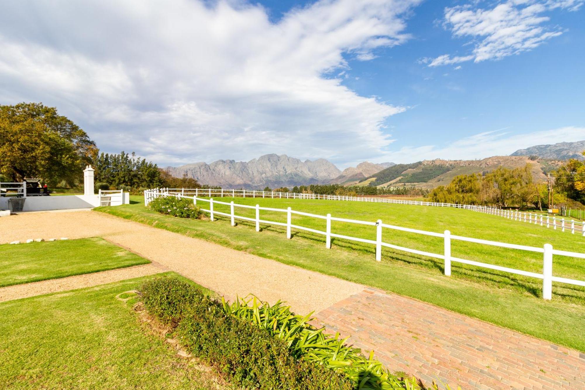 Villa La Terra De Luc Franschhoek Esterno foto
